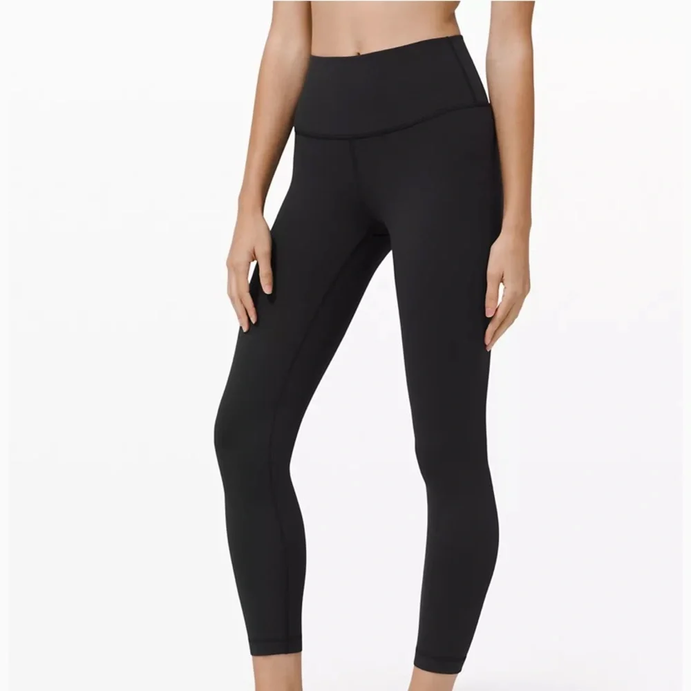 Black 25” Lulu lemon leggings - Picture 2 of 6